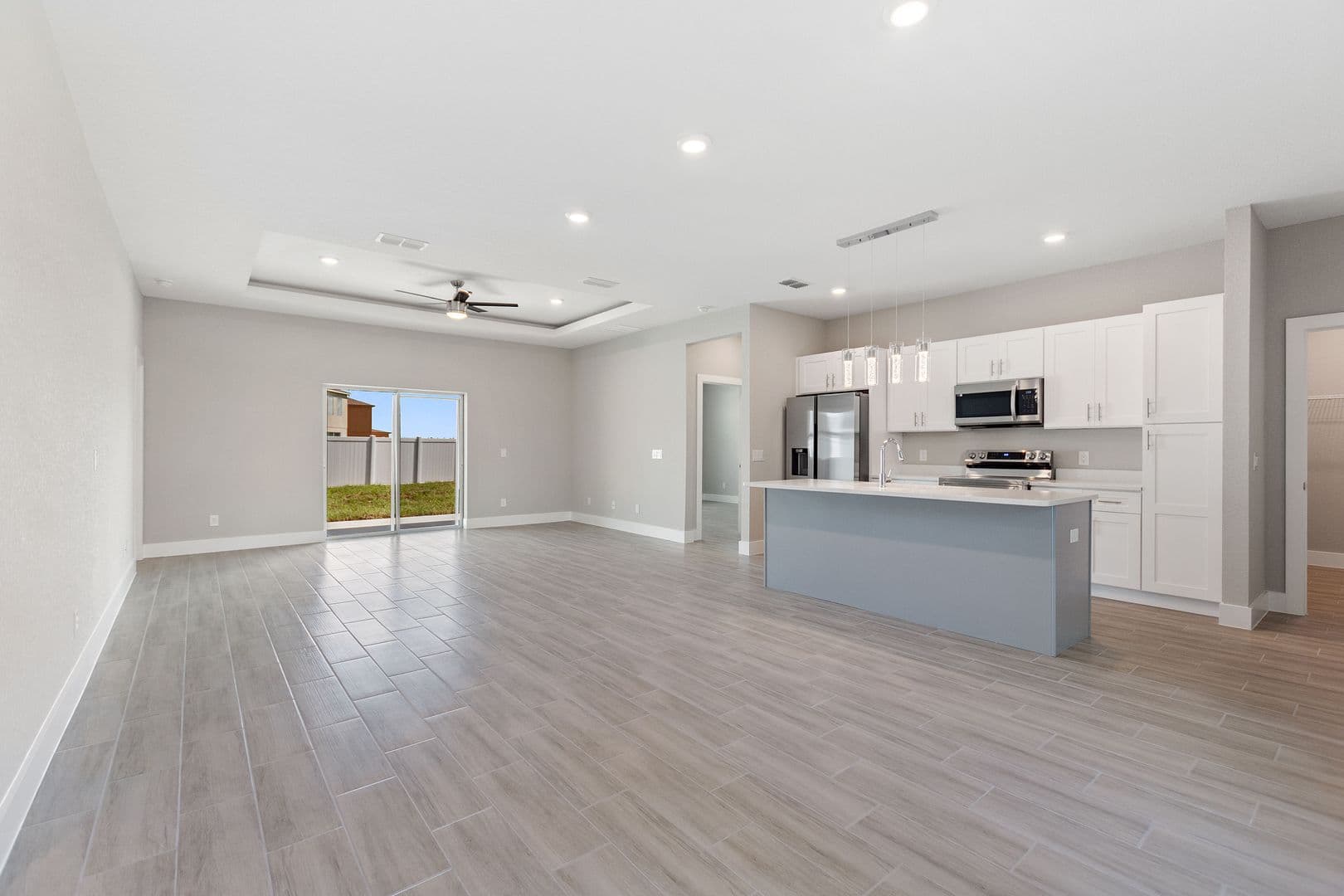 Poinciana House: 217 Cimarron Drive