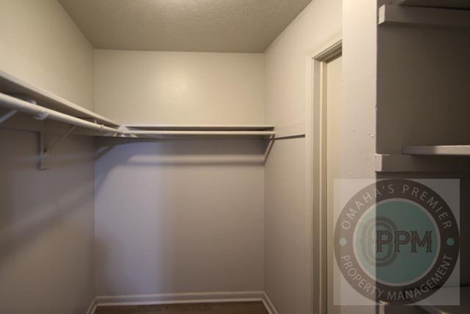 Omaha Apartment: 2333 Benson Gardens Bd