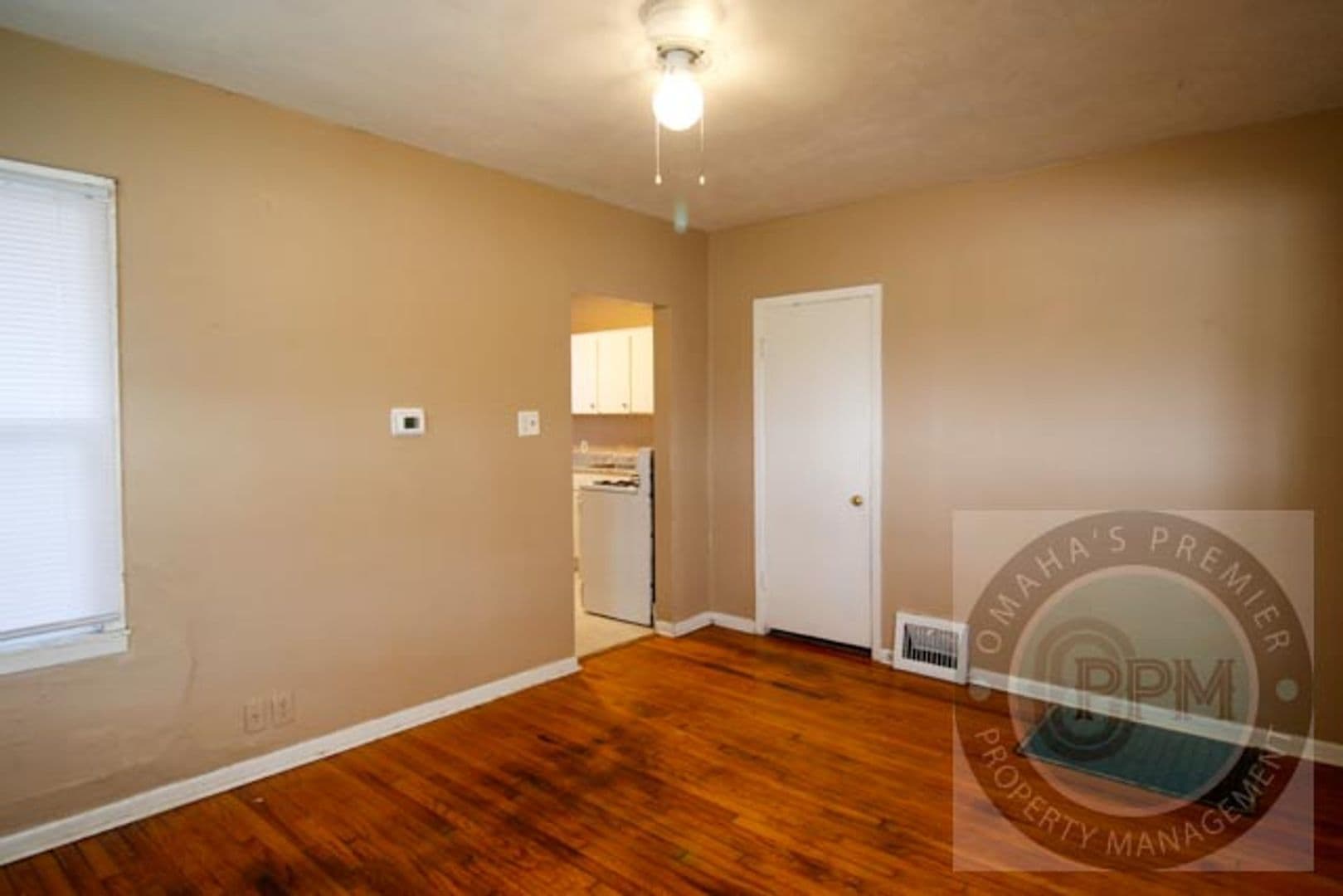 Omaha Apartment: 2114 L St