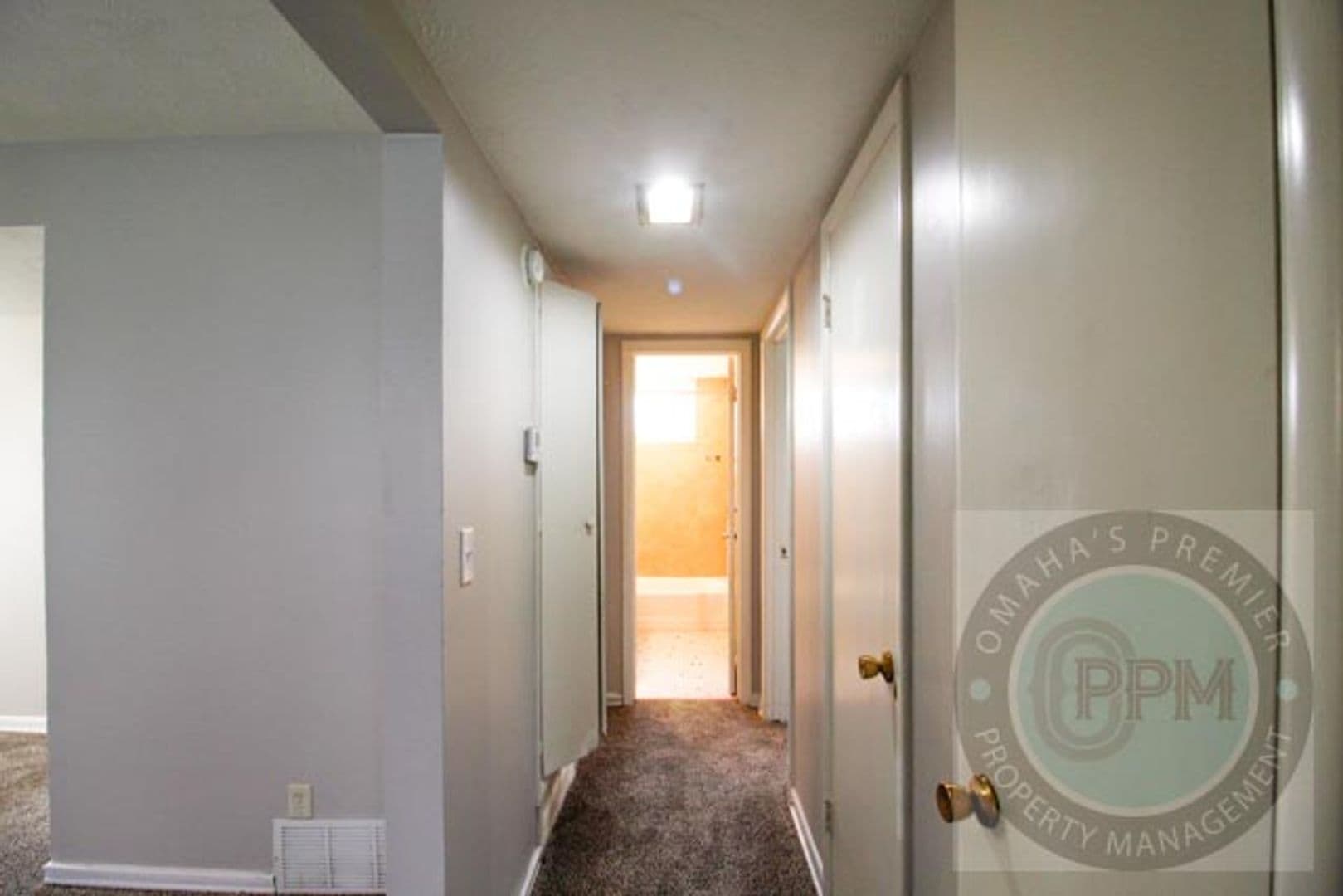 Omaha Apartment: 7303 Decatur St
