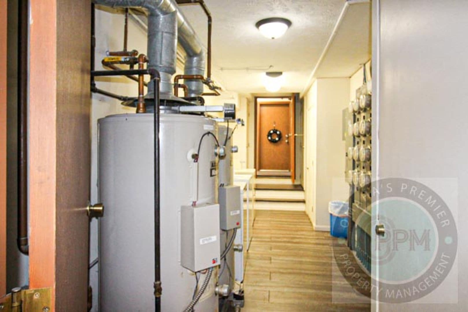 Omaha Apartment: 2903 N 76th St