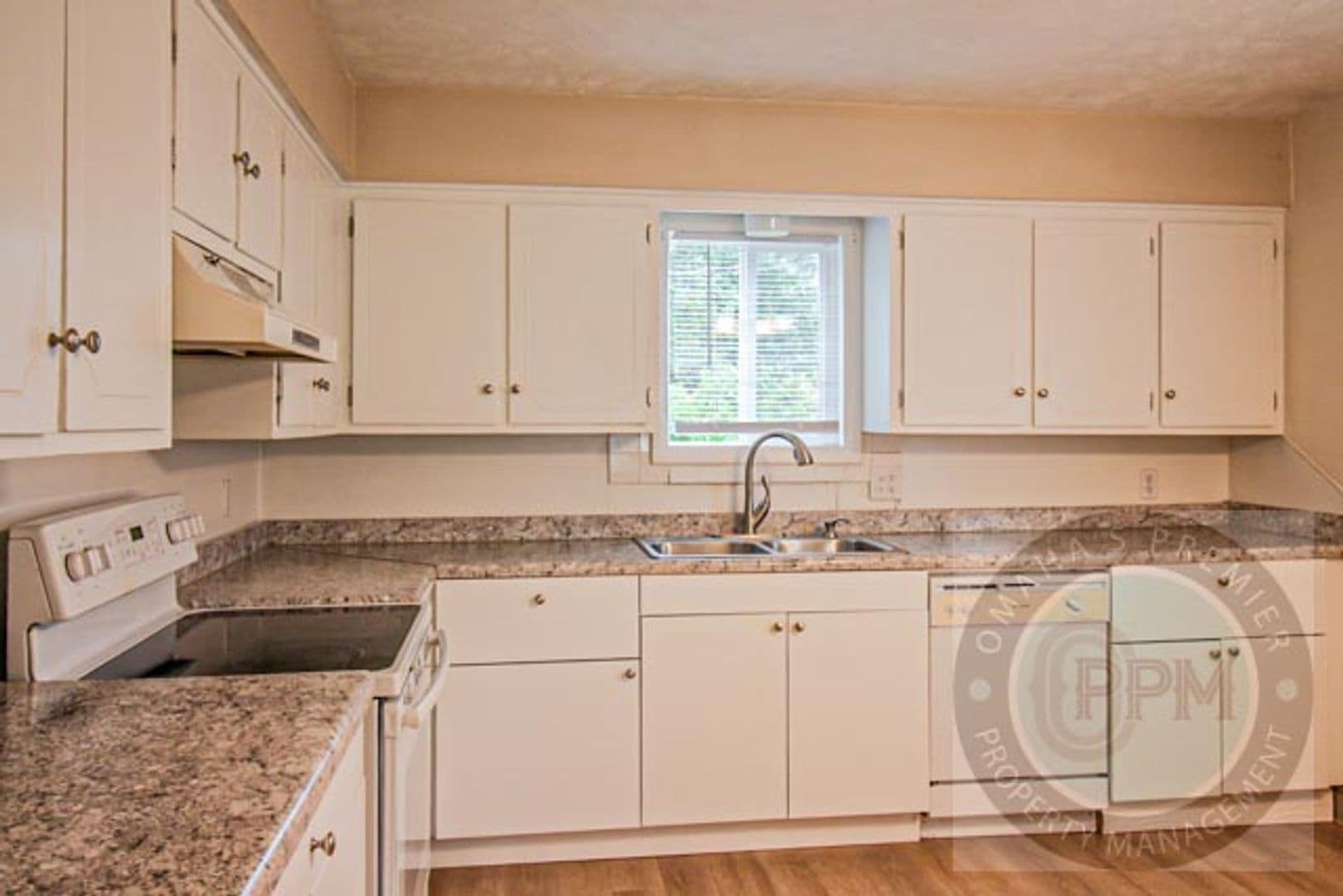 Omaha Apartment: 6519 Lafayette Ave