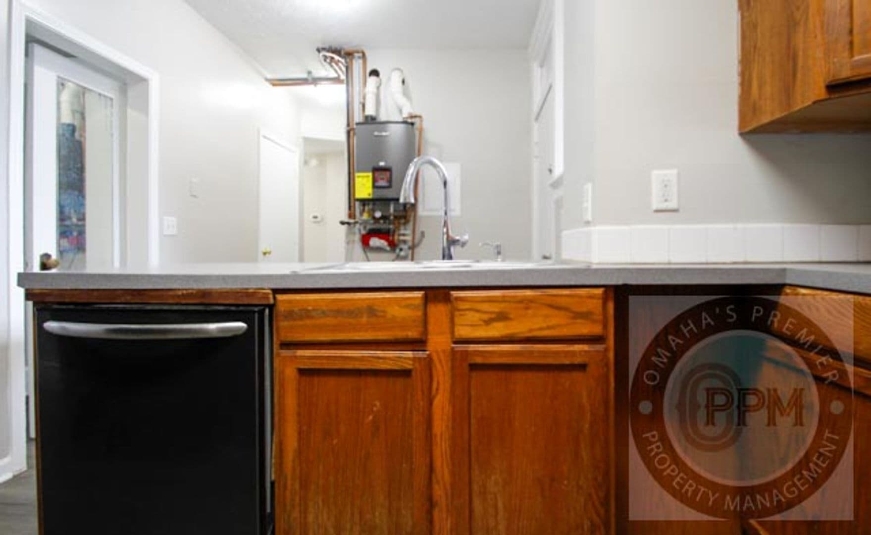 Omaha Apartment: 649 S 19 Ave