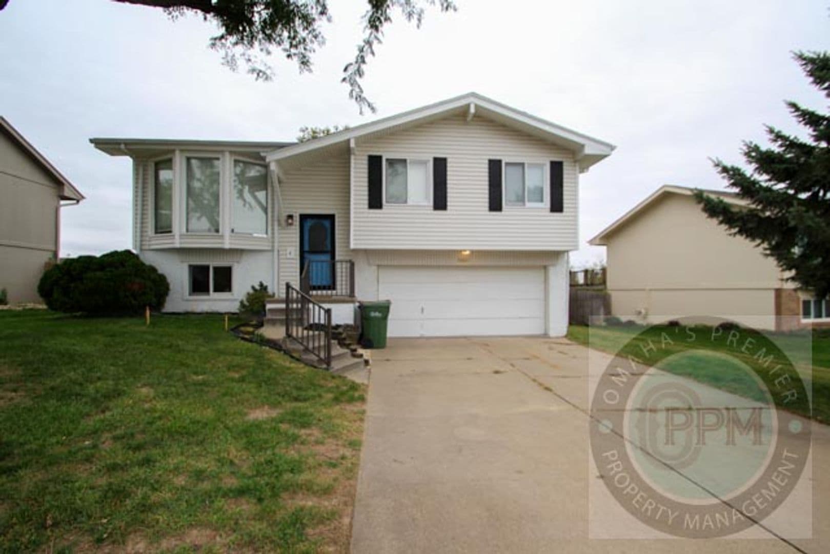 Bellevue House: 9801 S 10th St