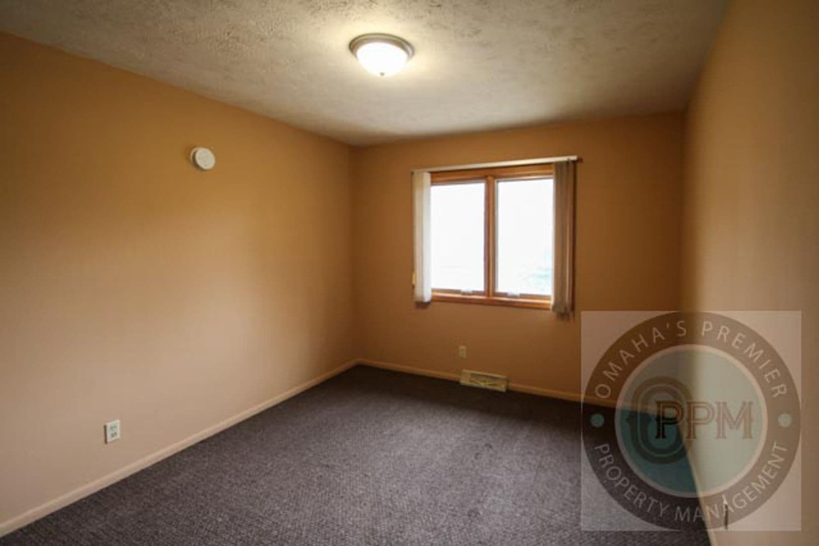 Bellevue House: 212 Douglas Drive