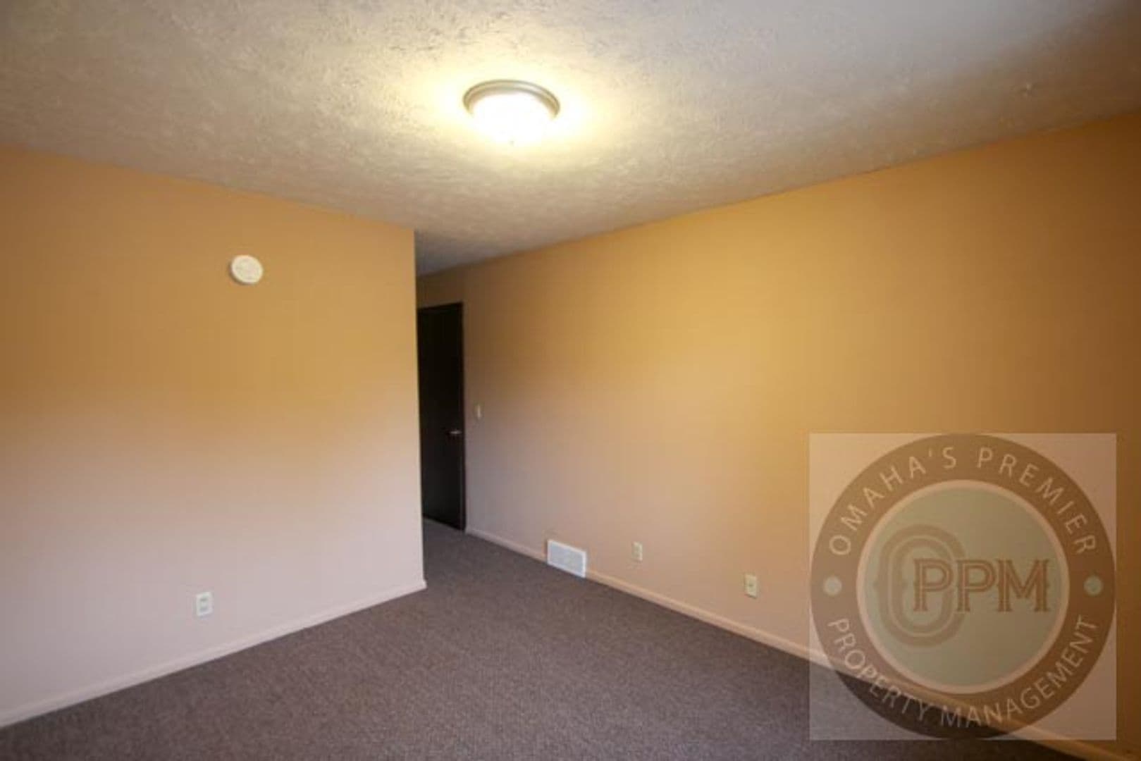 Bellevue House: 212 Douglas Drive