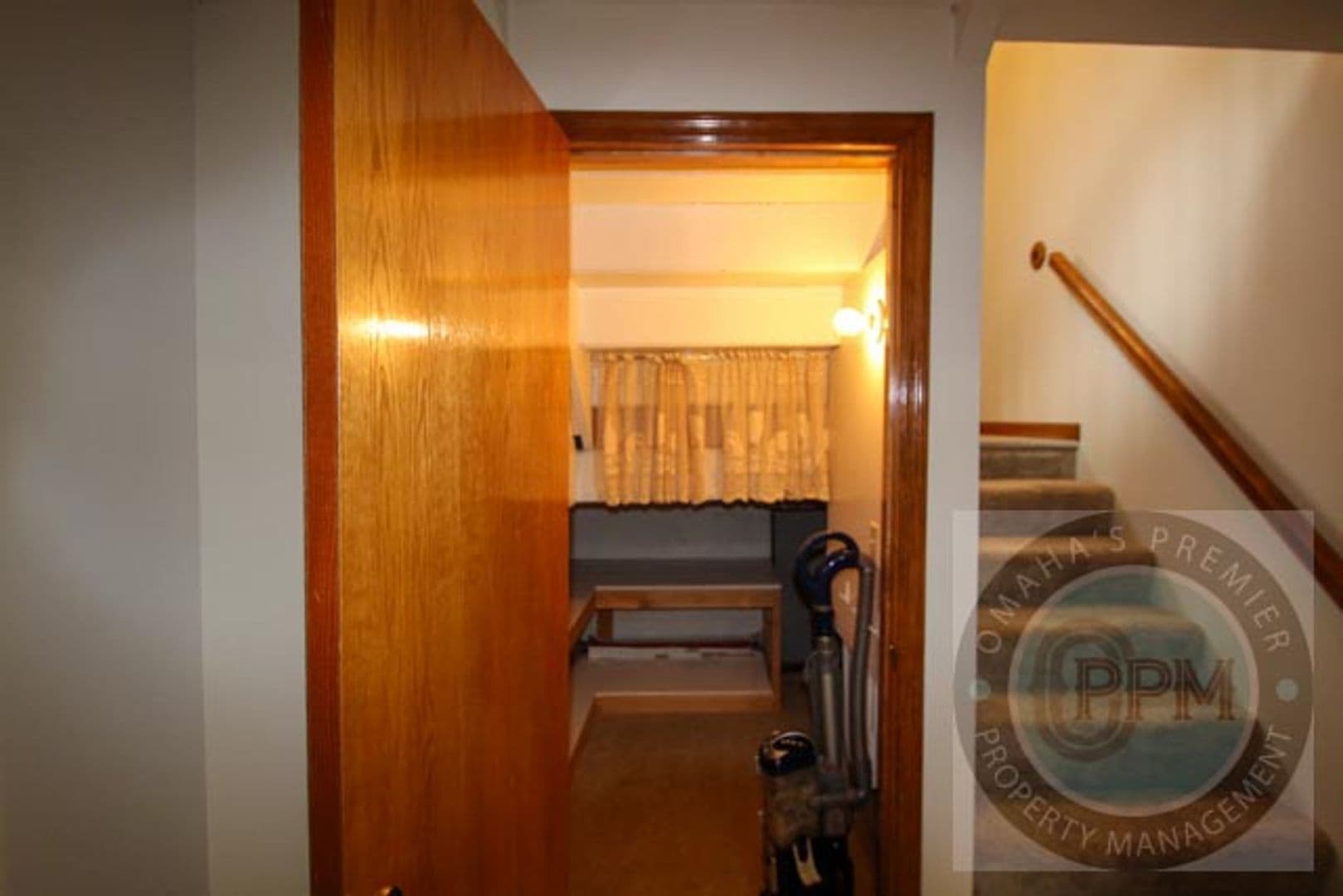 Omaha House: 12079 Patrick Ave