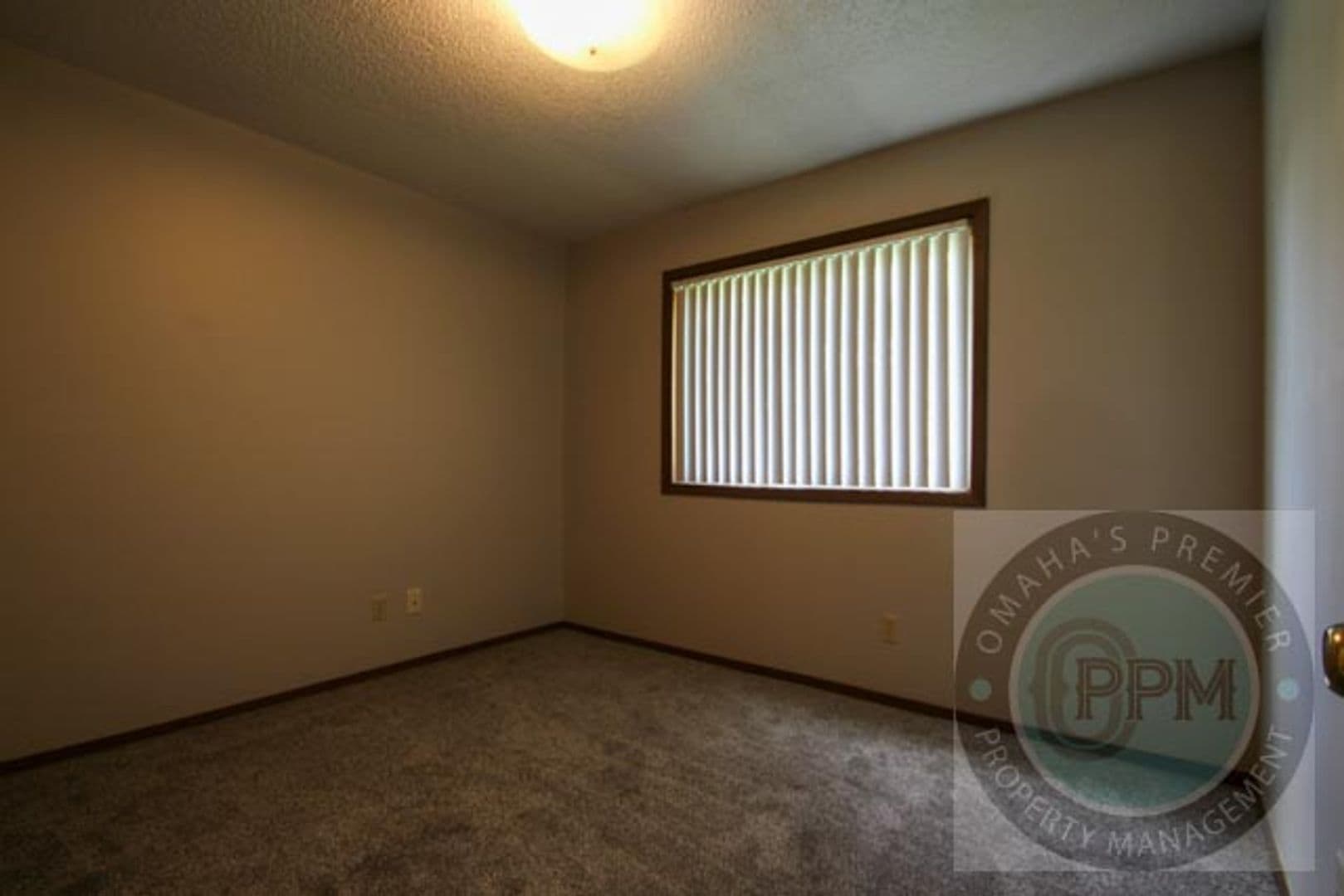 Bennington Apartment: 15605 N 4th St