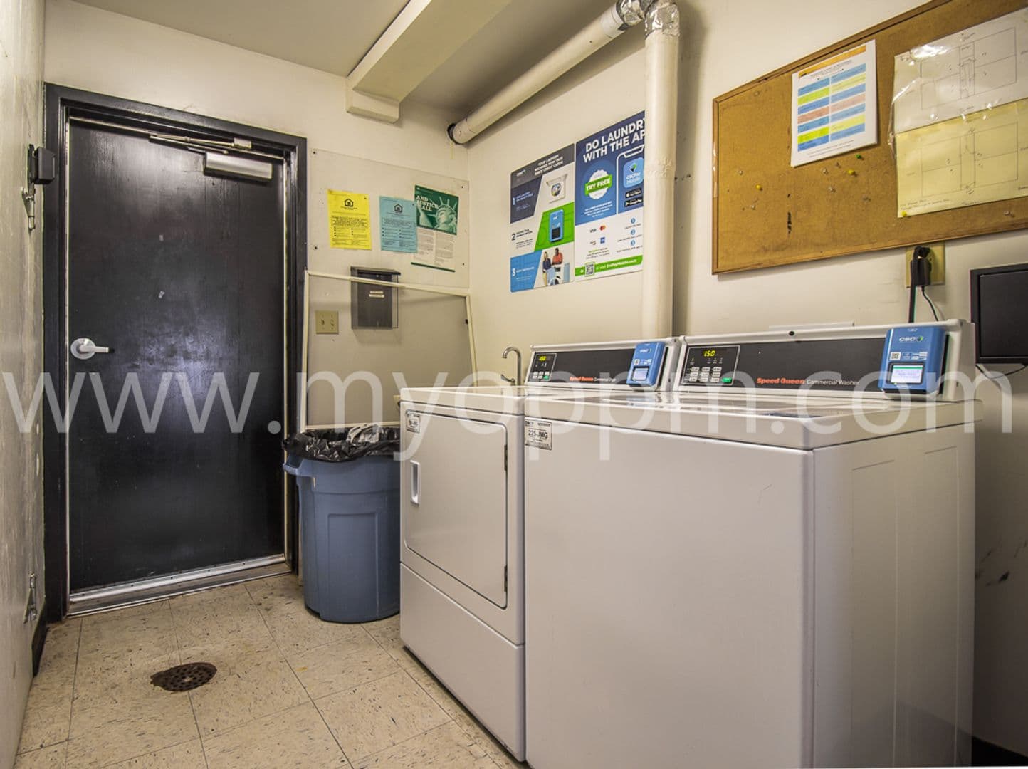 Bennington Apartment: 15605 N 4th St