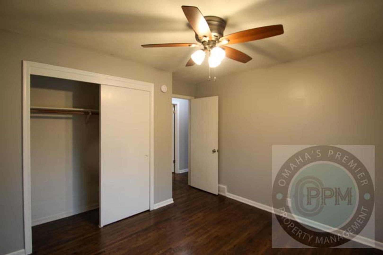 Bellevue House: 7313 S 50 St