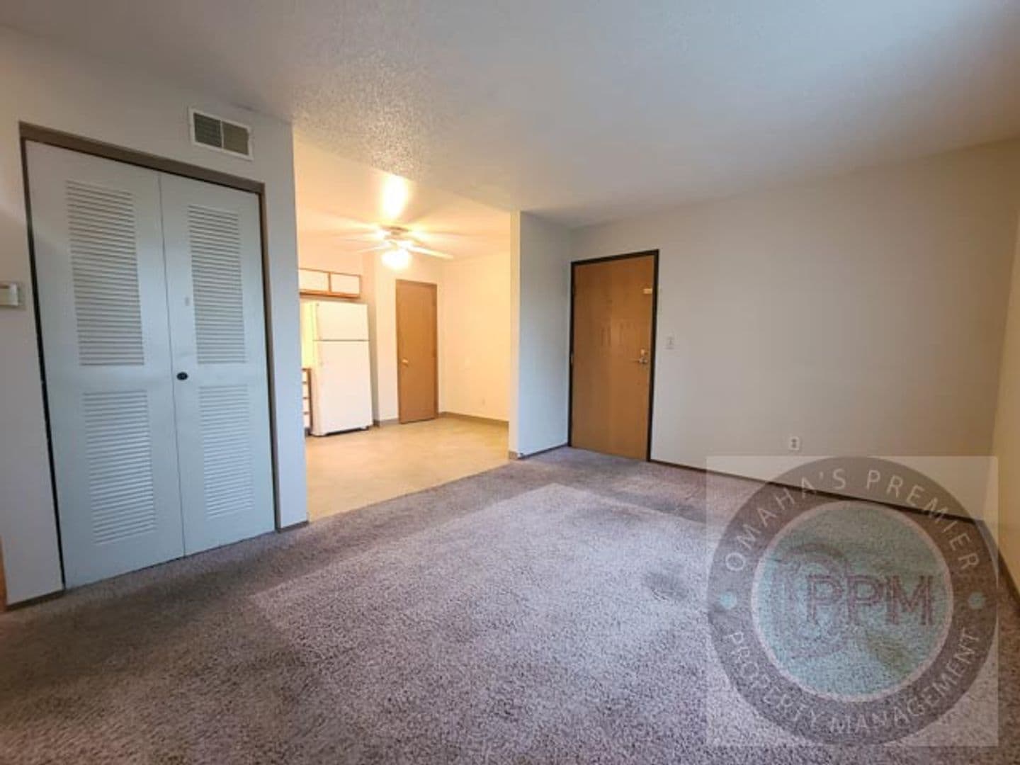 Bennington Apartment: 15605 N 4th St