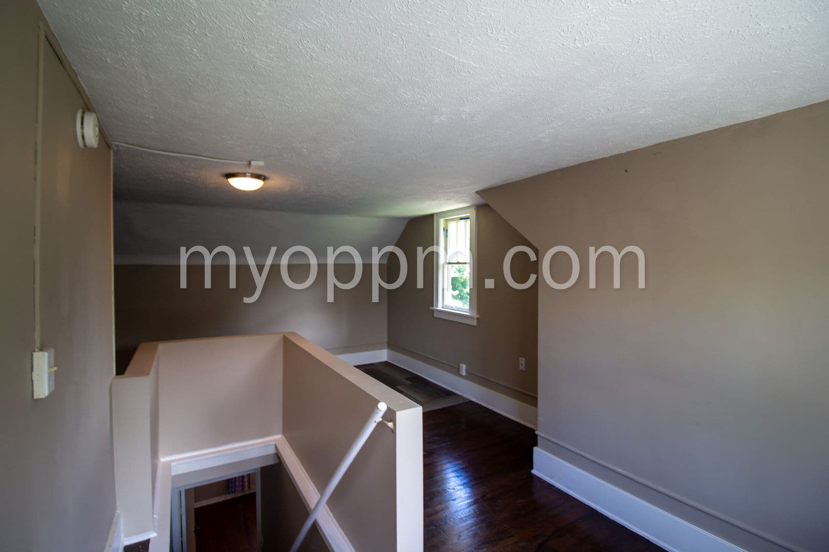 Omaha Apartment: 2817 Spaulding St