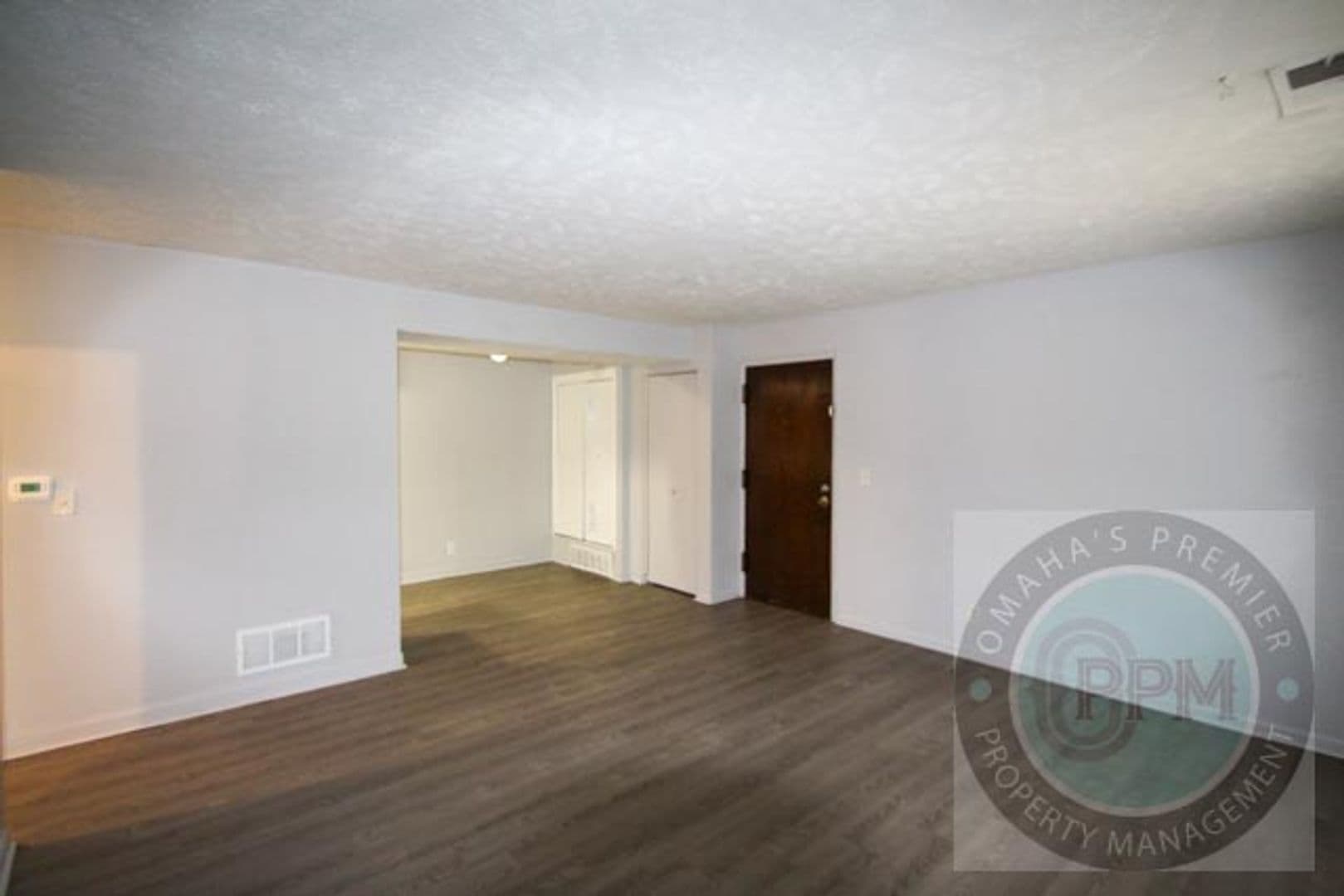 Omaha Apartment: 2333 Benson Gardens Bd