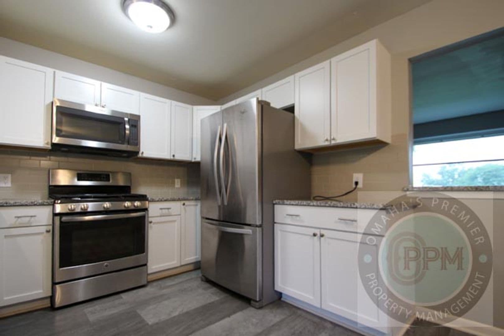 Bellevue House: 7313 S 50 St