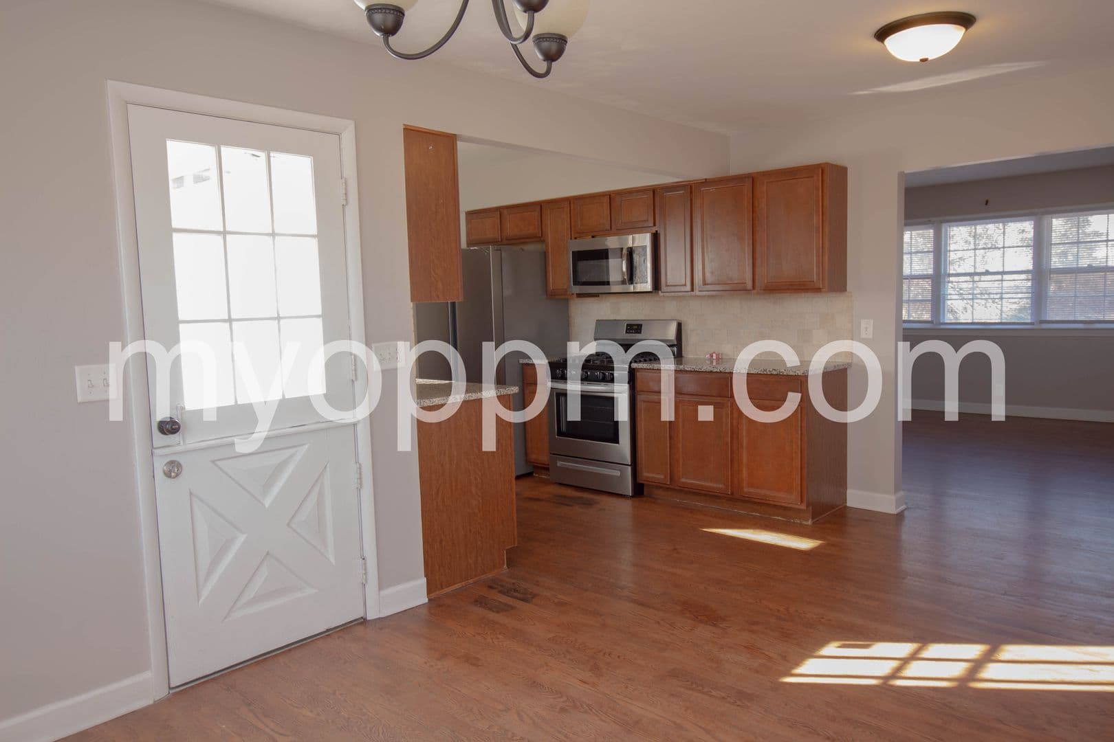 Omaha House: 2321 S 49th St
