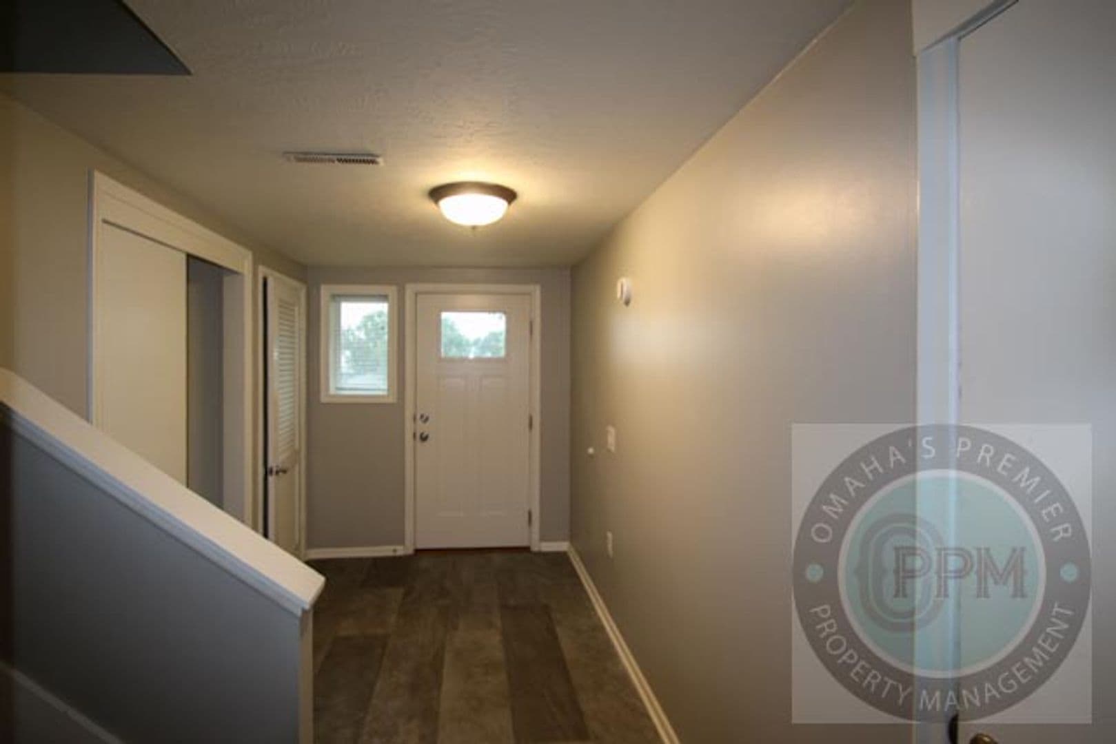 Bellevue House: 7313 S 50 St