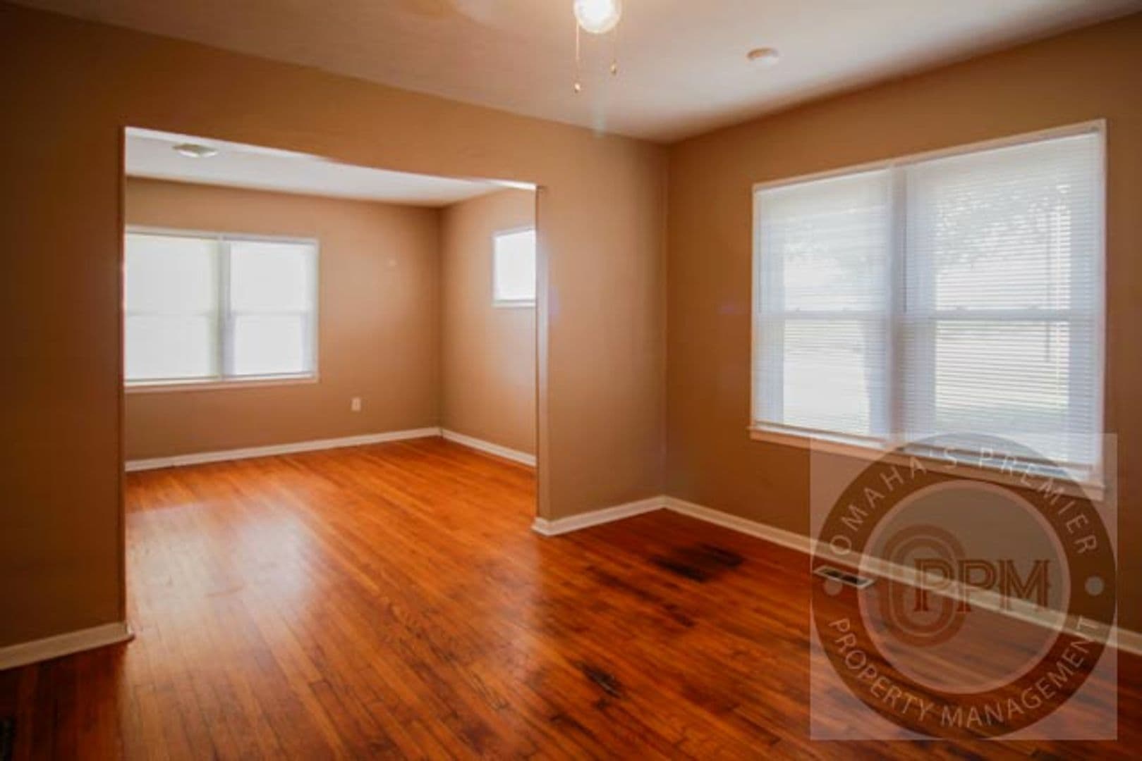 Omaha Apartment: 2114 L St