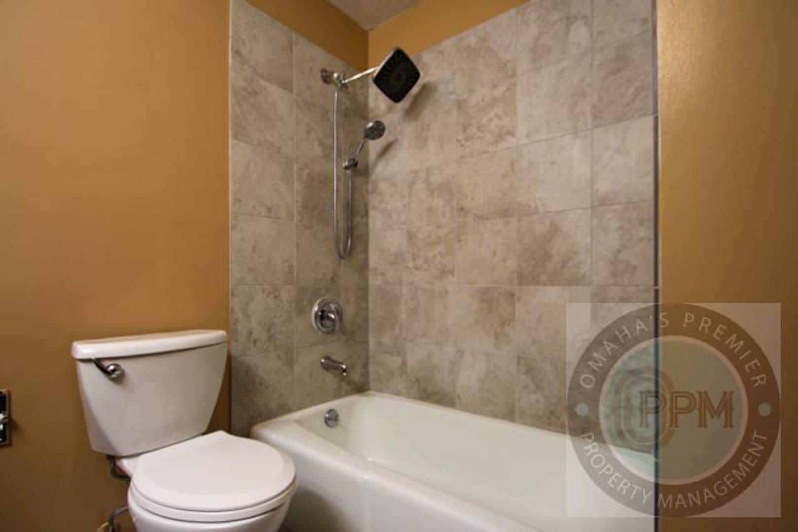 Bellevue House: 212 Douglas Drive