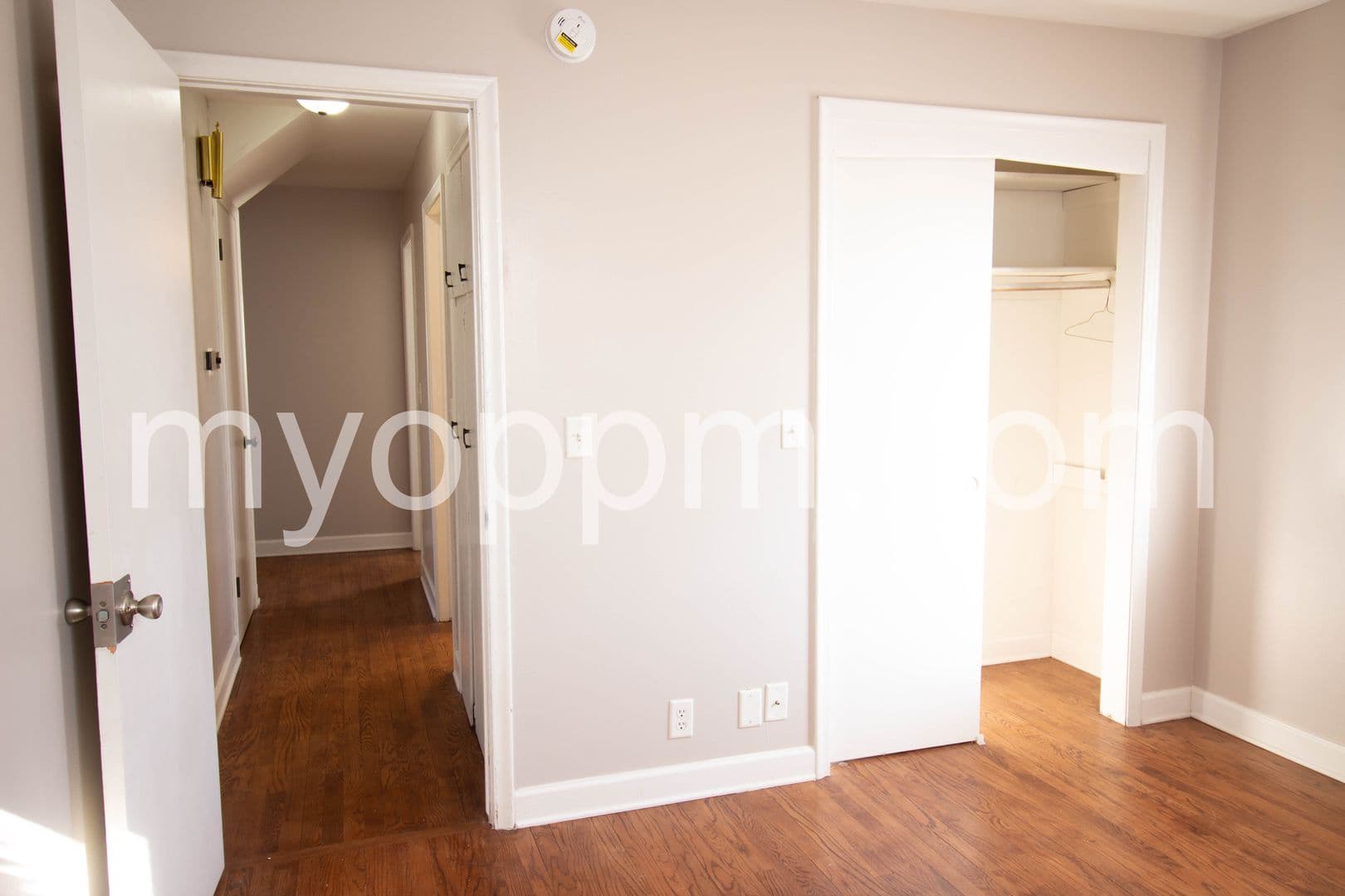 Omaha House: 2321 S 49th St