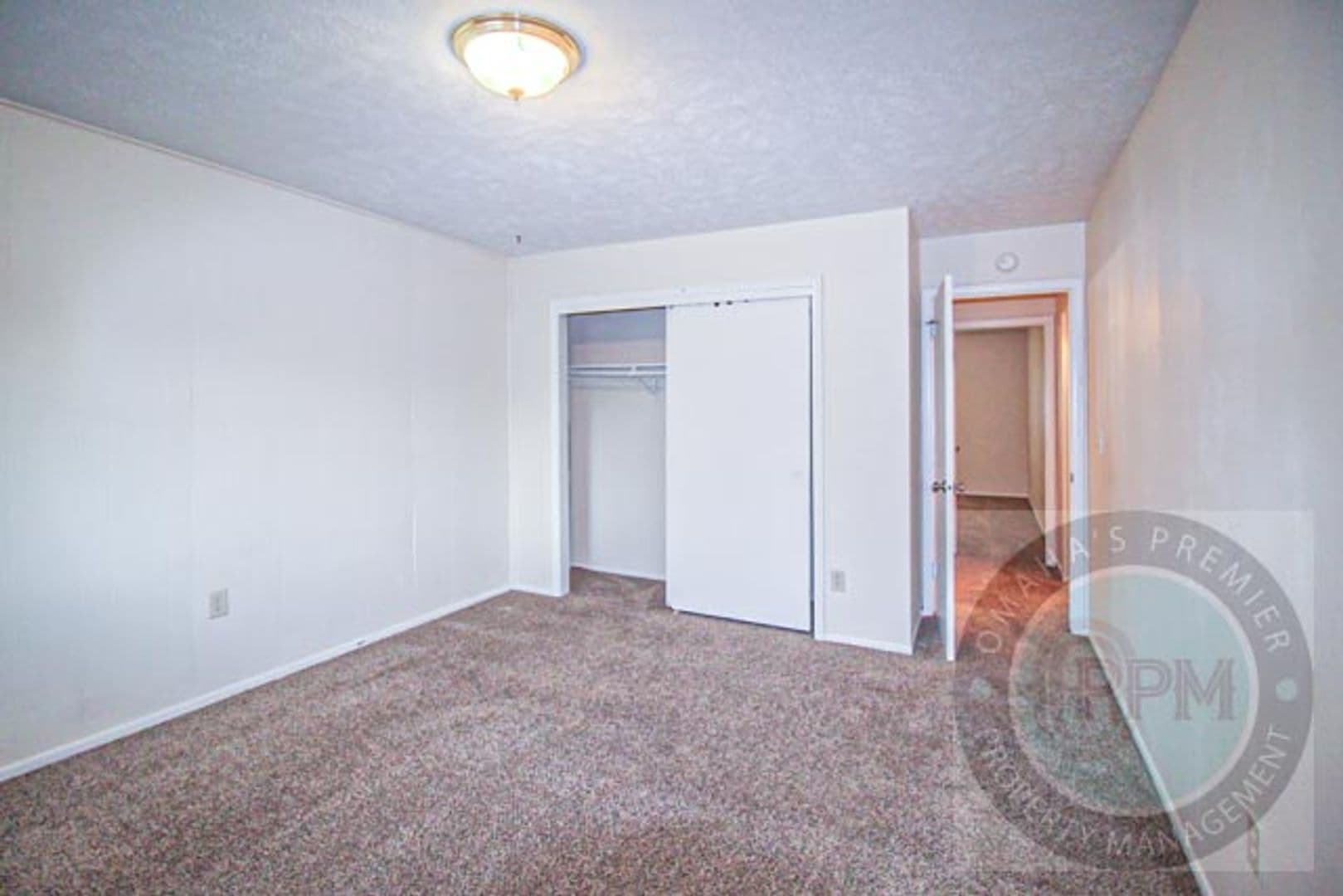 Omaha Apartment: 6519 Lafayette Ave