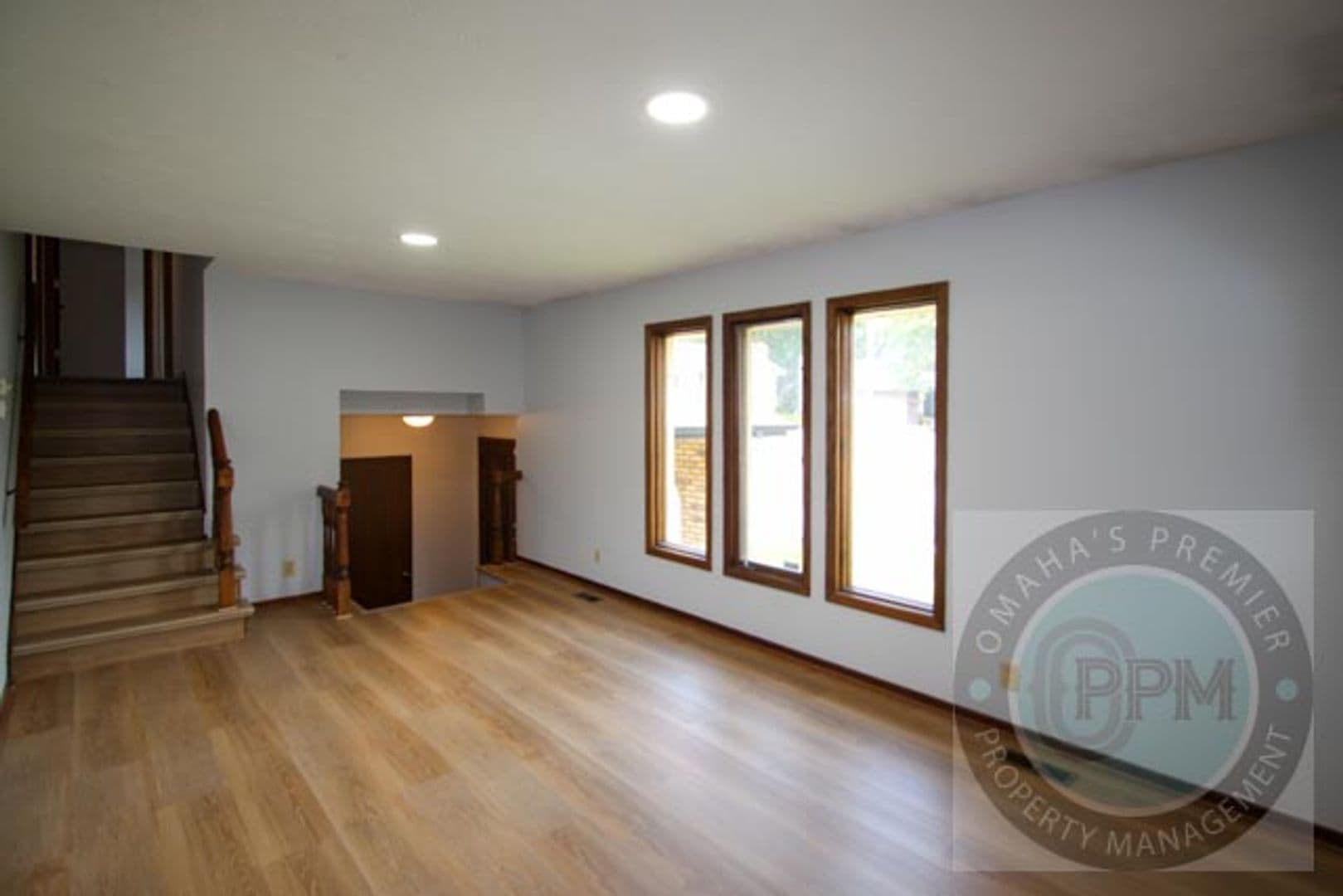 Omaha House: 5614 N 116 Ave Circle