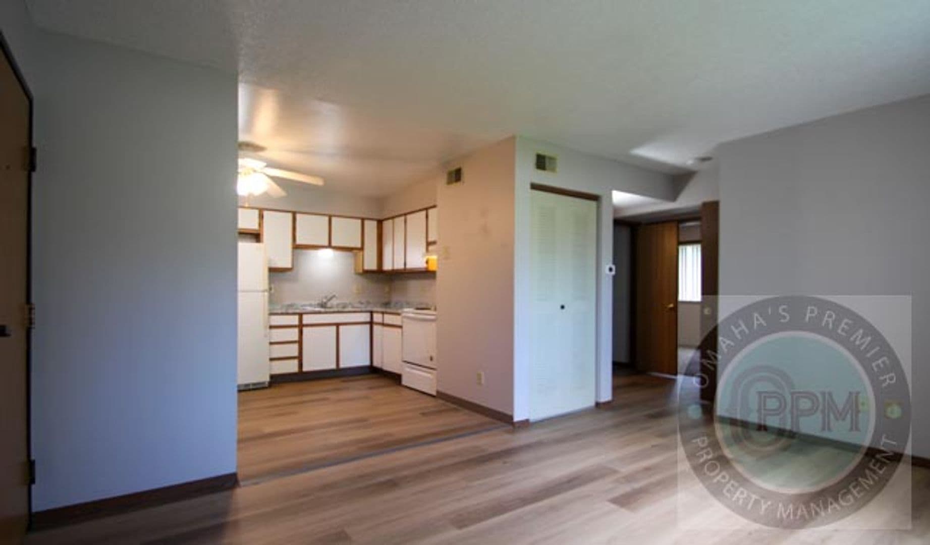 Bennington Apartment: 15605 N 4th St