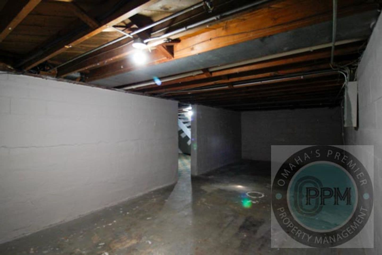 Omaha House: 2119 Monroe St