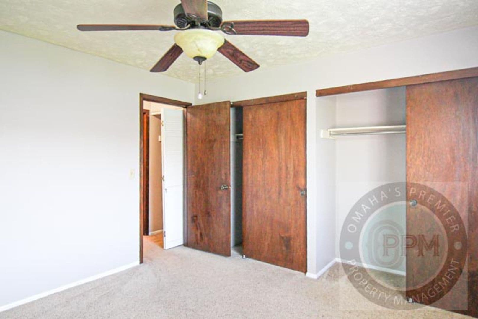 Bellevue Apartment: 818 Lincoln Rd