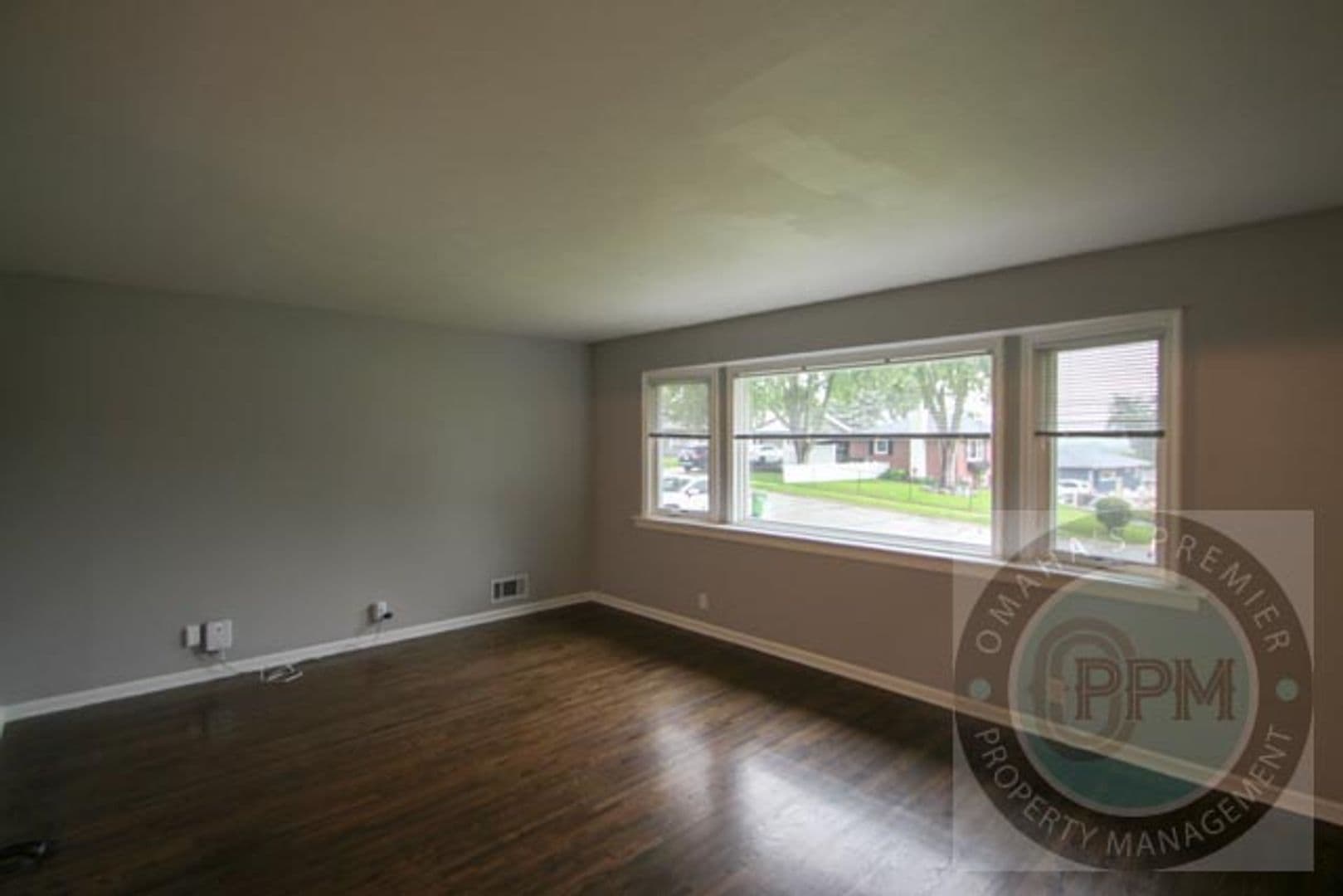 Bellevue House: 7313 S 50 St