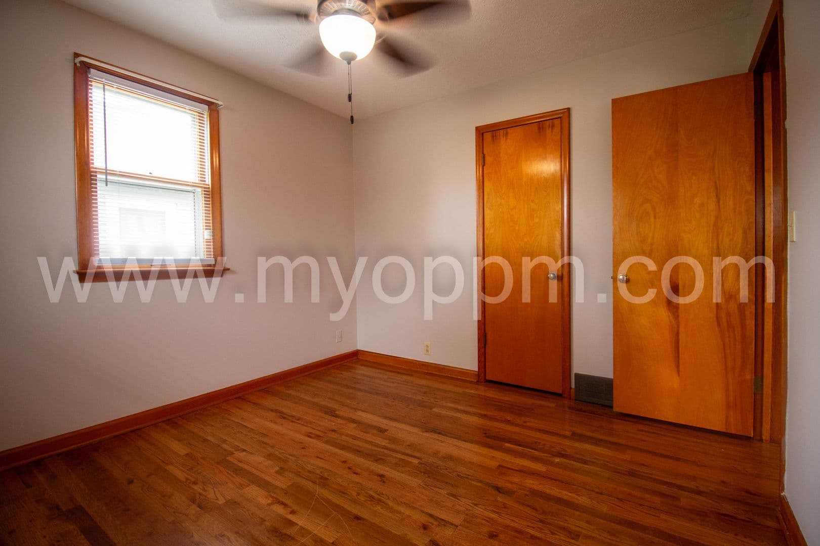 Council Bluffs House: 1700 Avenue G