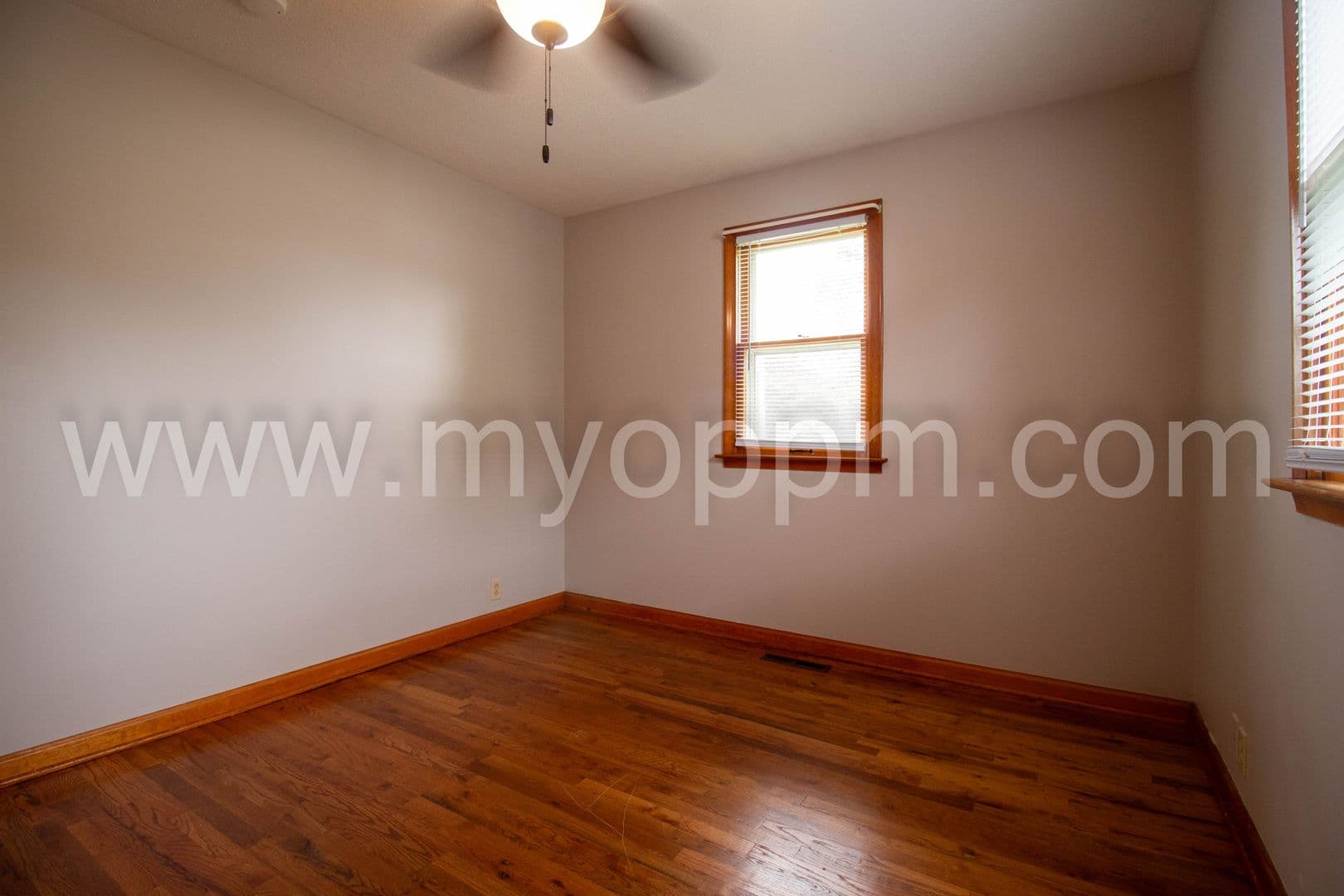 Council Bluffs House: 1700 Avenue G