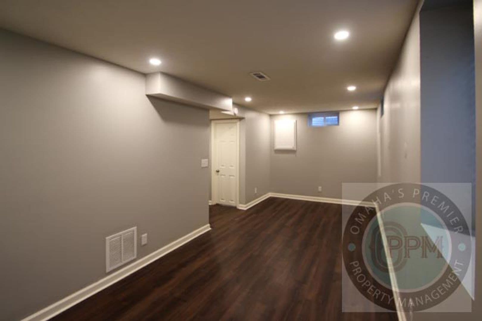 Bellevue House: 7313 S 50 St