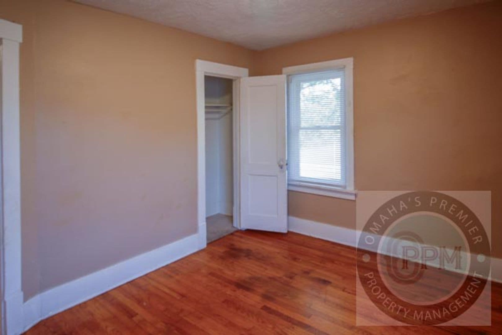 Omaha Apartment: 2114 L St