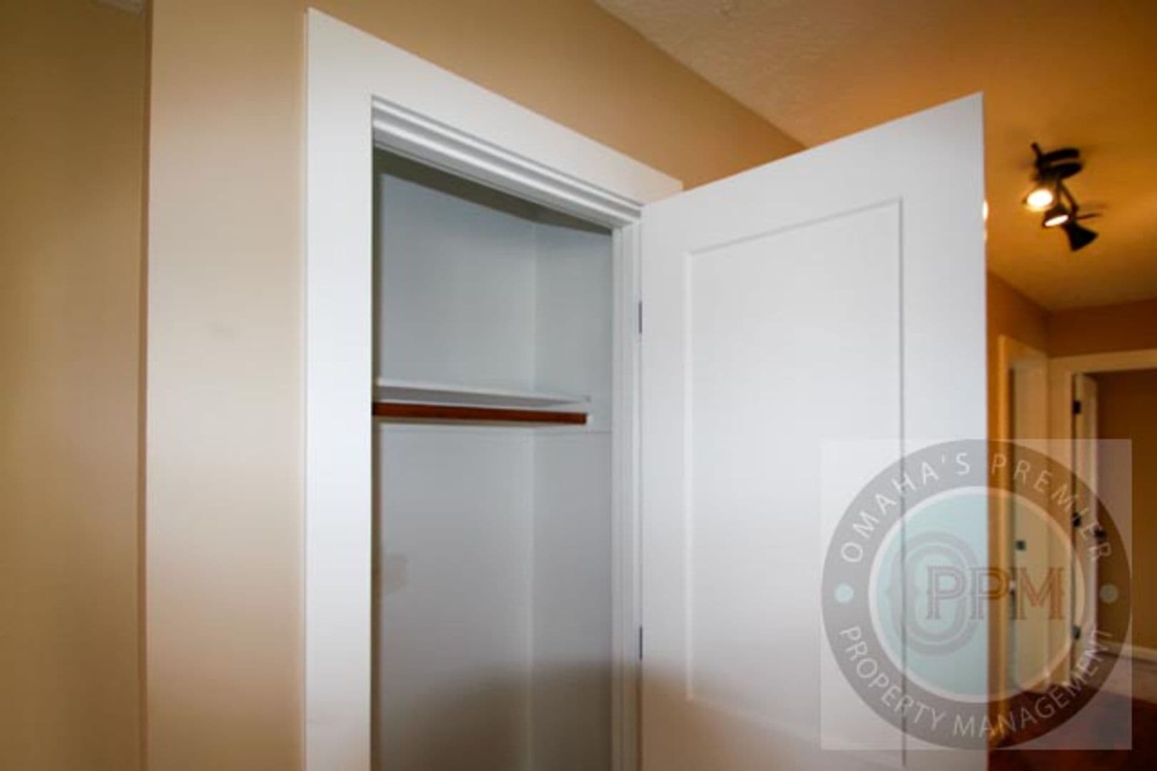 Bellevue House: 9801 S 10th St