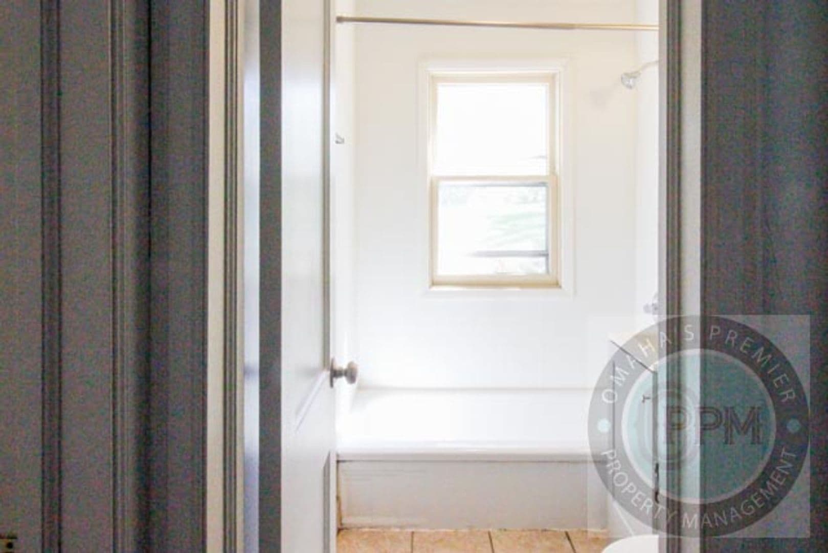 Omaha House: 3305 N 55 St