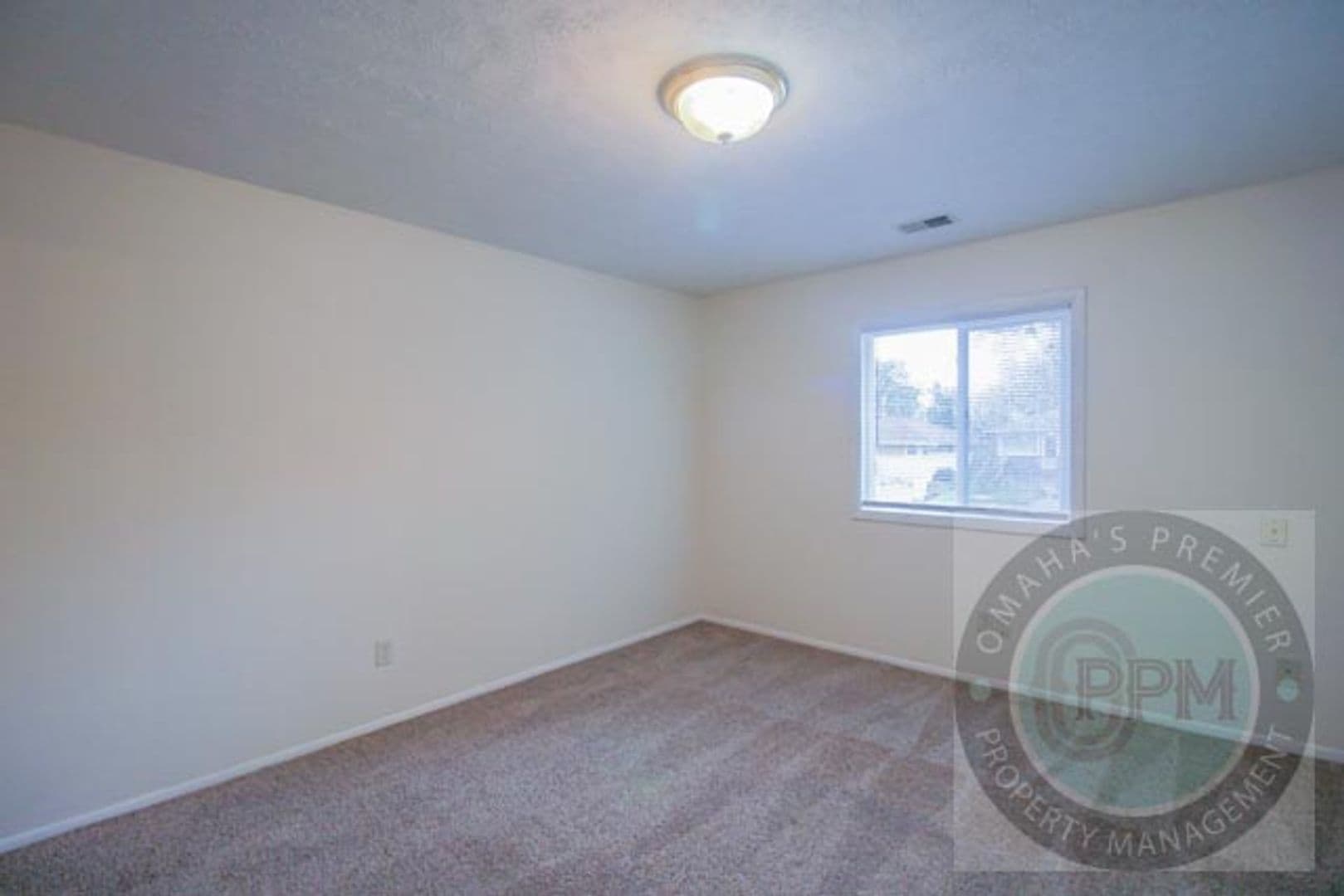 Omaha Apartment: 6519 Lafayette Ave