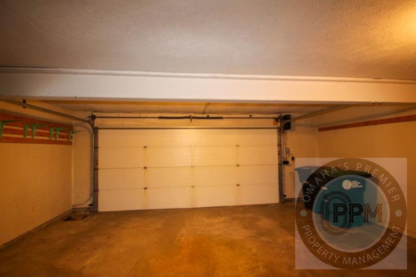 Omaha House: 5614 N 116 Ave Circle