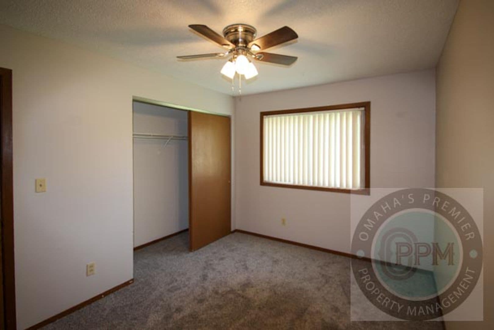 Bennington Apartment: 15605 N 4th St