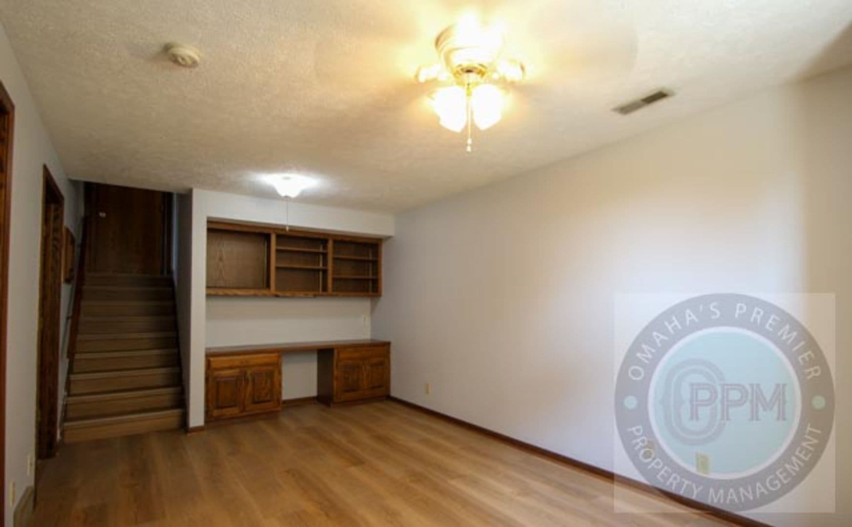 Omaha House: 5614 N 116 Ave Circle