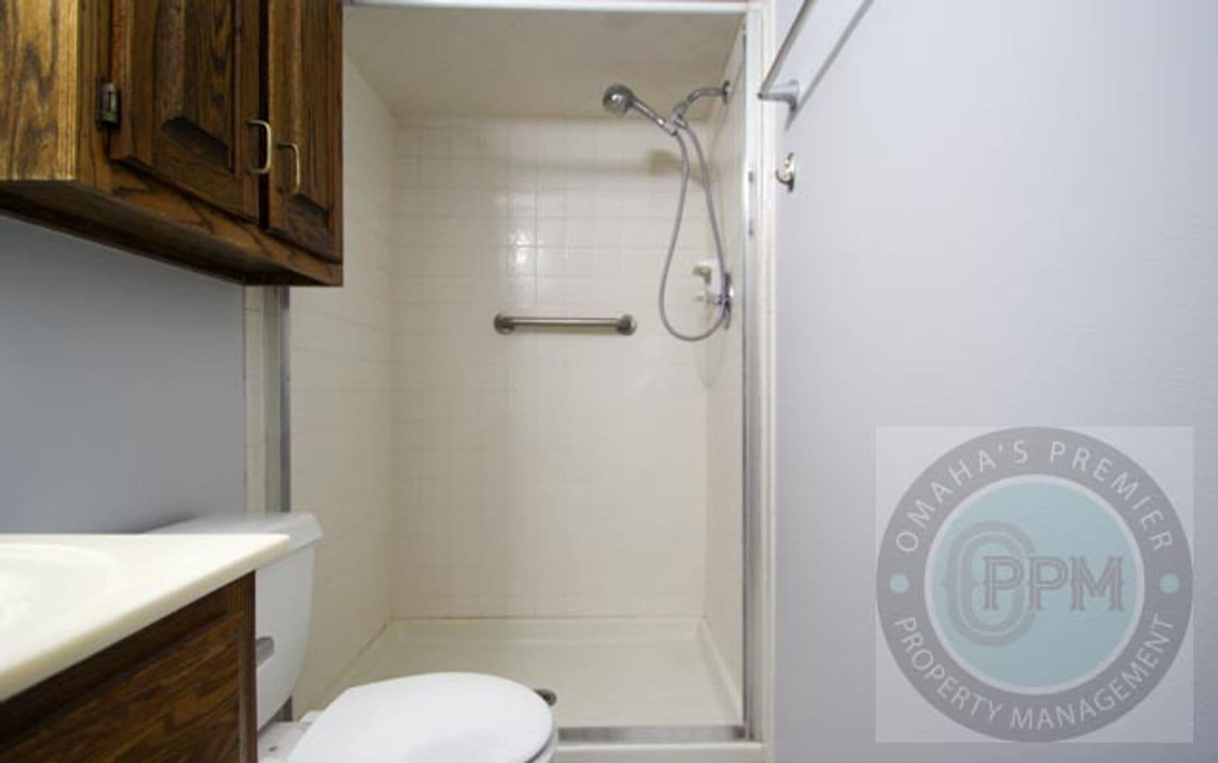 Omaha House: 5614 N 116 Ave Circle