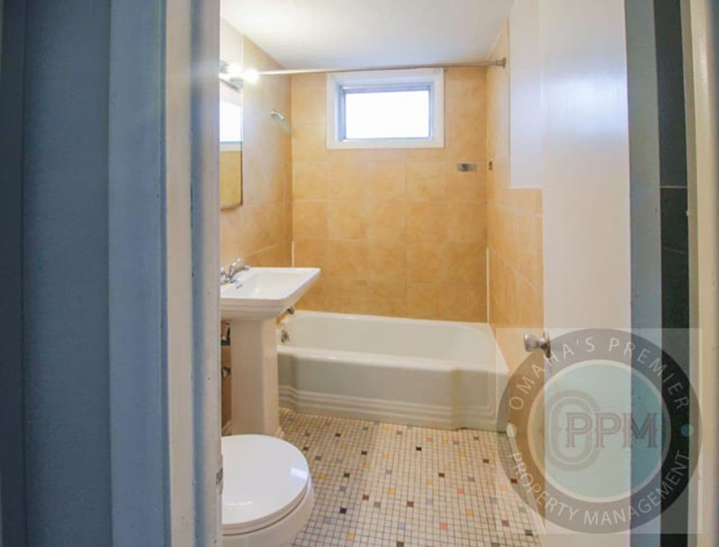 Omaha Apartment: 7303 Decatur St