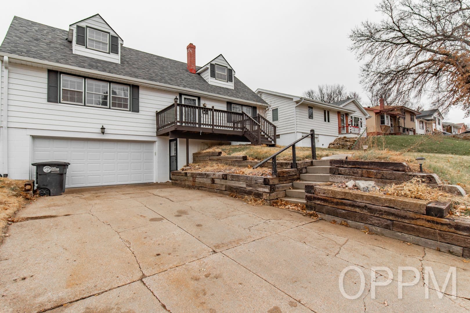 Omaha House: 2321 S 49th St