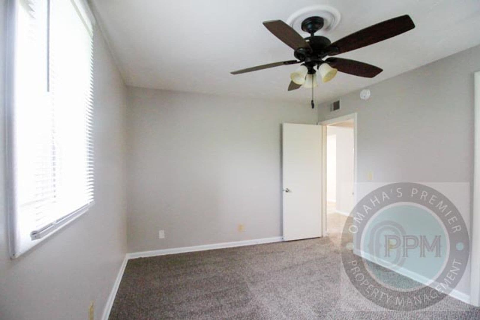 Omaha Apartment: 7303 Decatur St