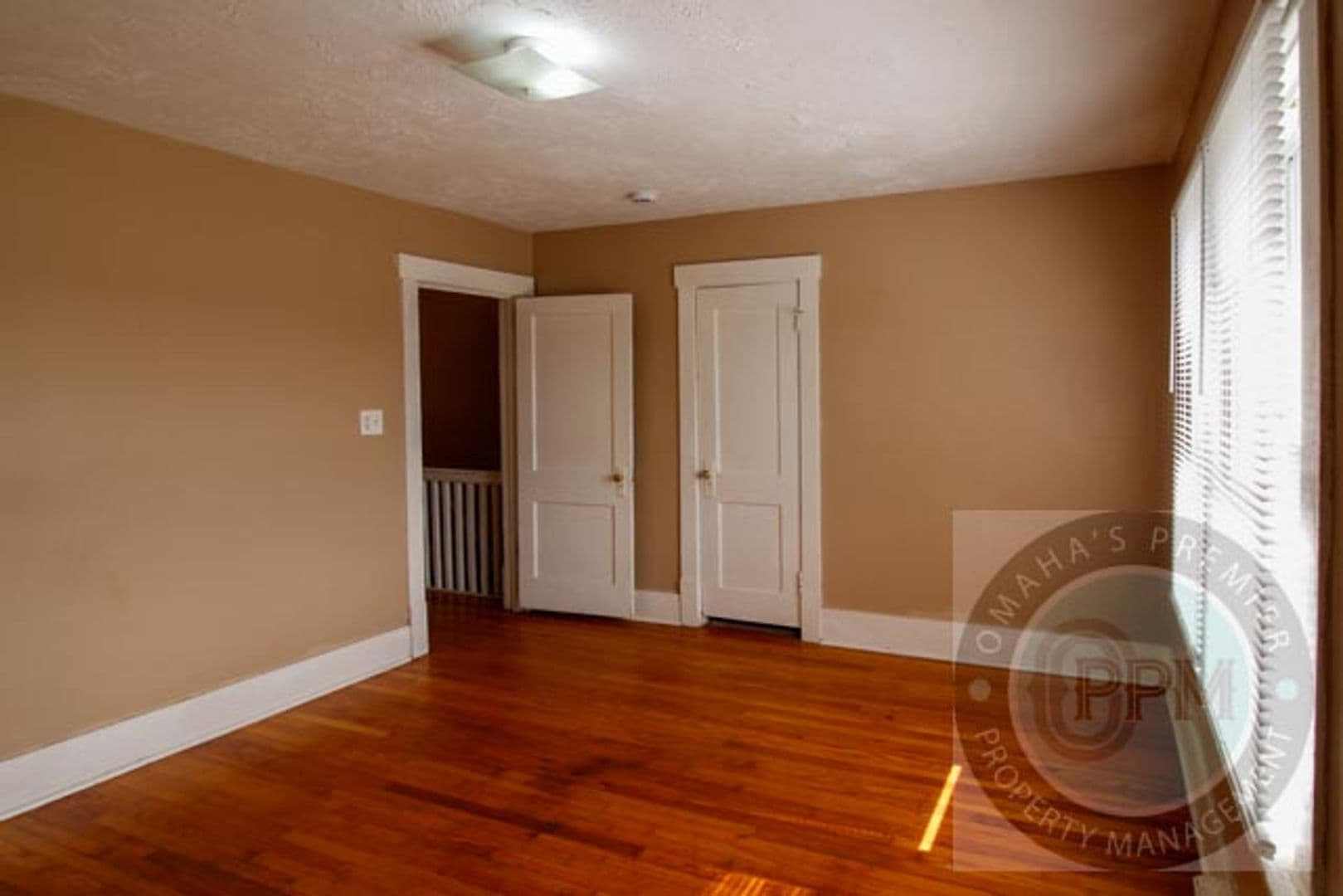 Omaha Apartment: 2114 L St