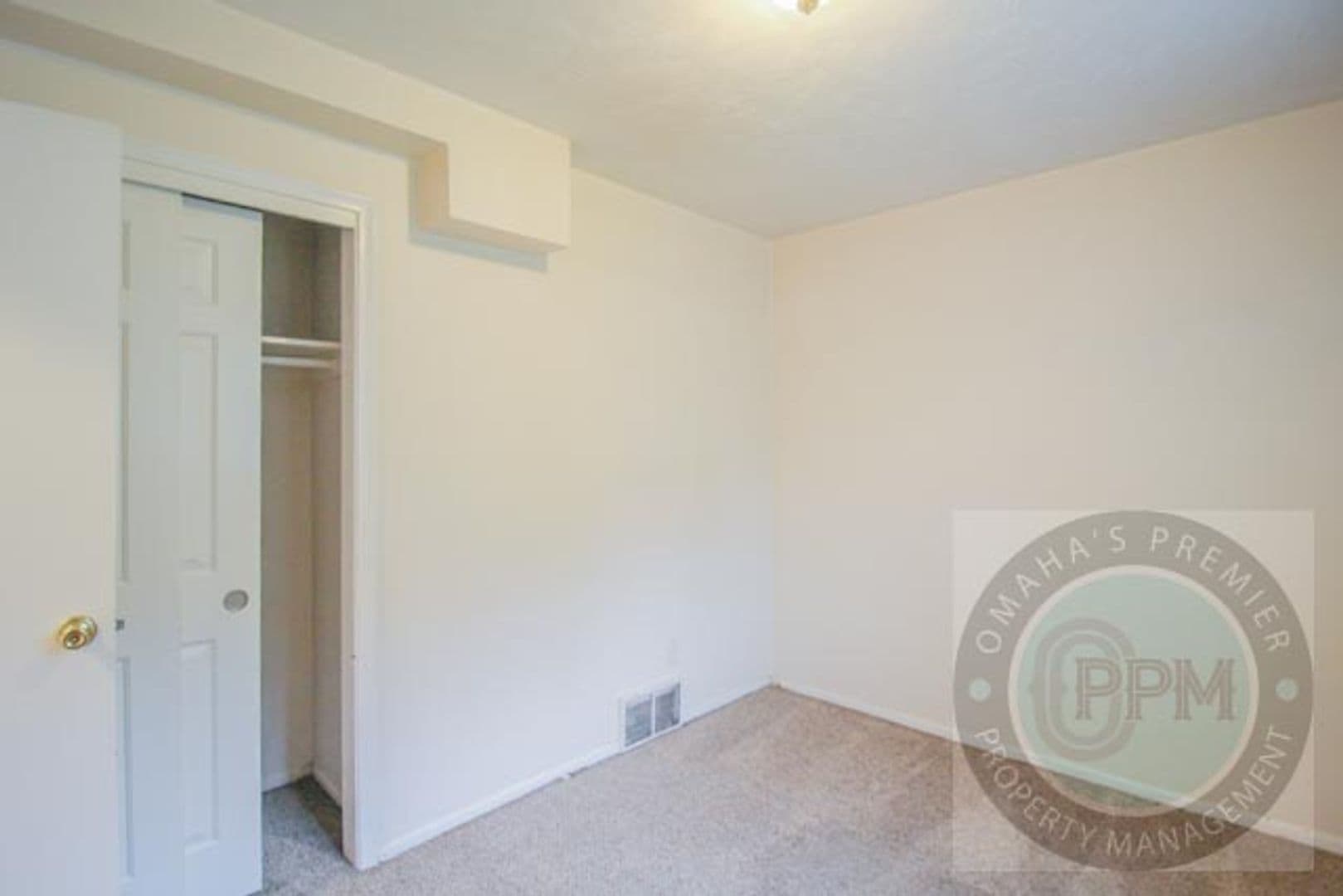 Omaha Apartment: 6519 Lafayette Ave