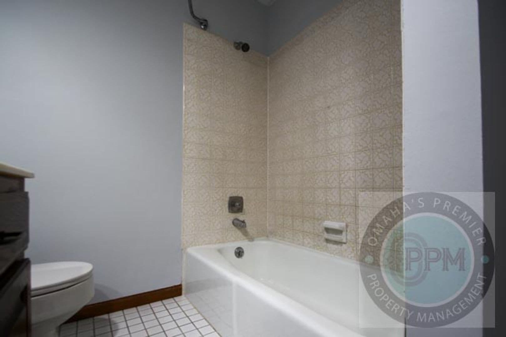 Omaha House: 5614 N 116 Ave Circle