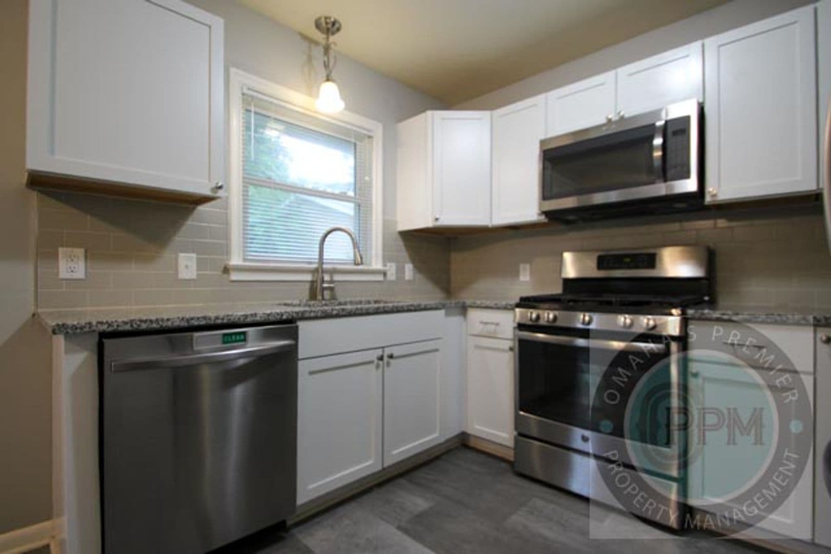 Bellevue House: 7313 S 50 St