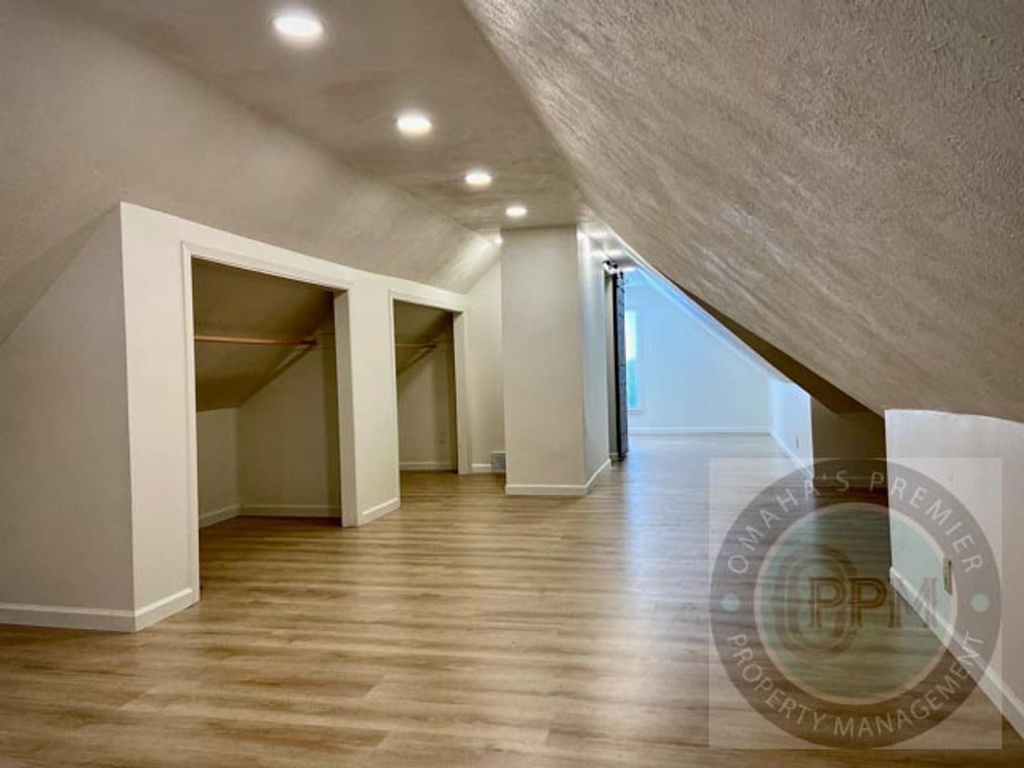 Omaha House: 1715 S 12th St