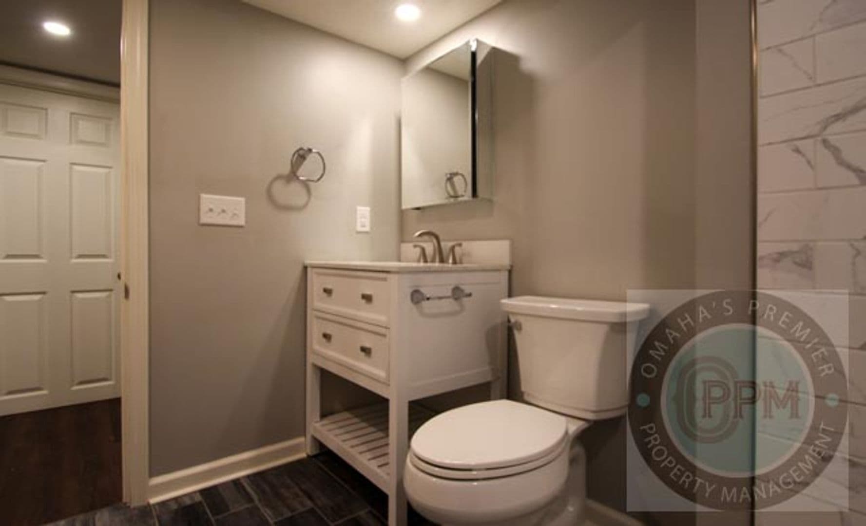Bellevue House: 7313 S 50 St