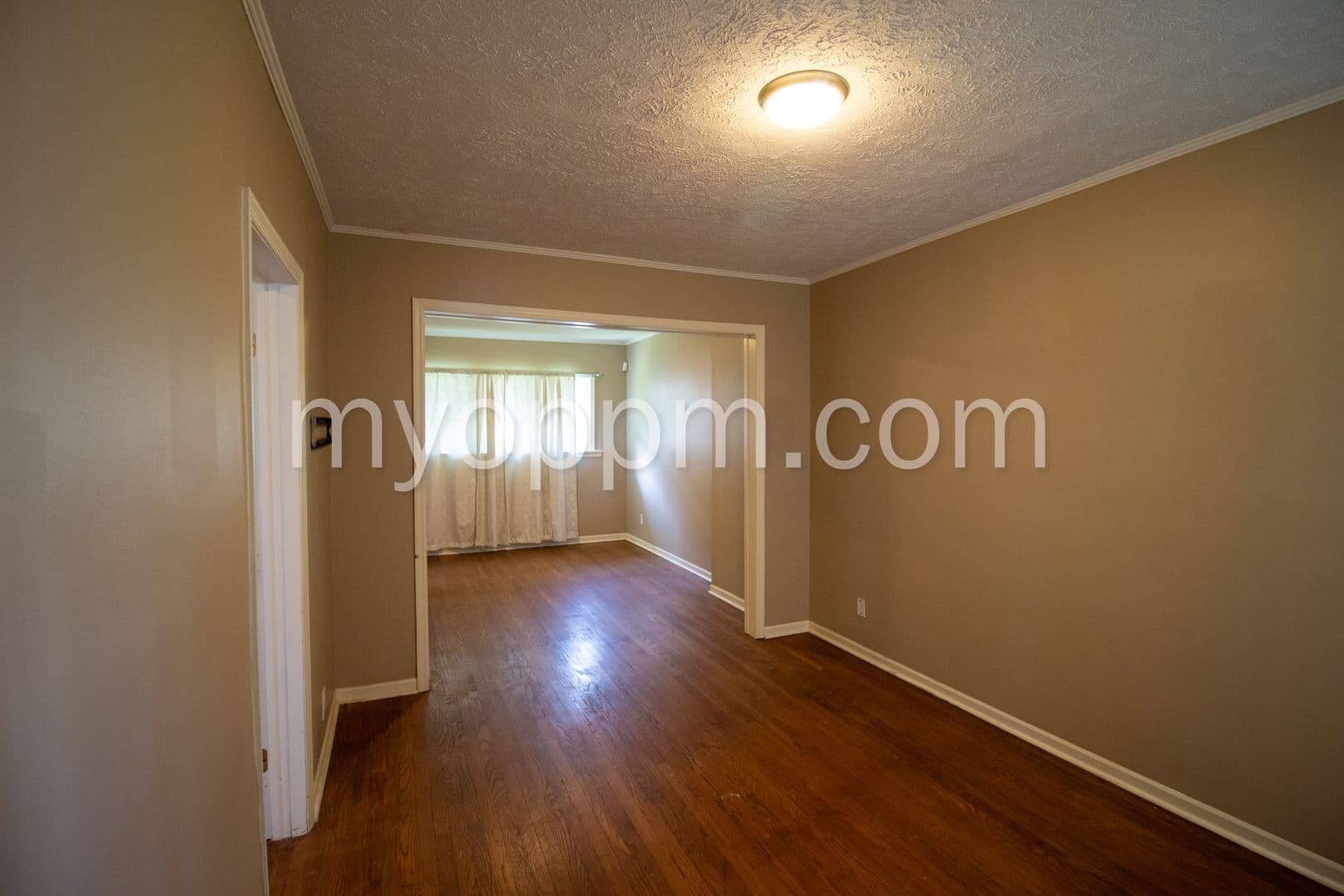 Omaha Apartment: 2817 Spaulding St